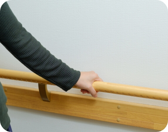 リフト車の整備などのバリアフリー対応